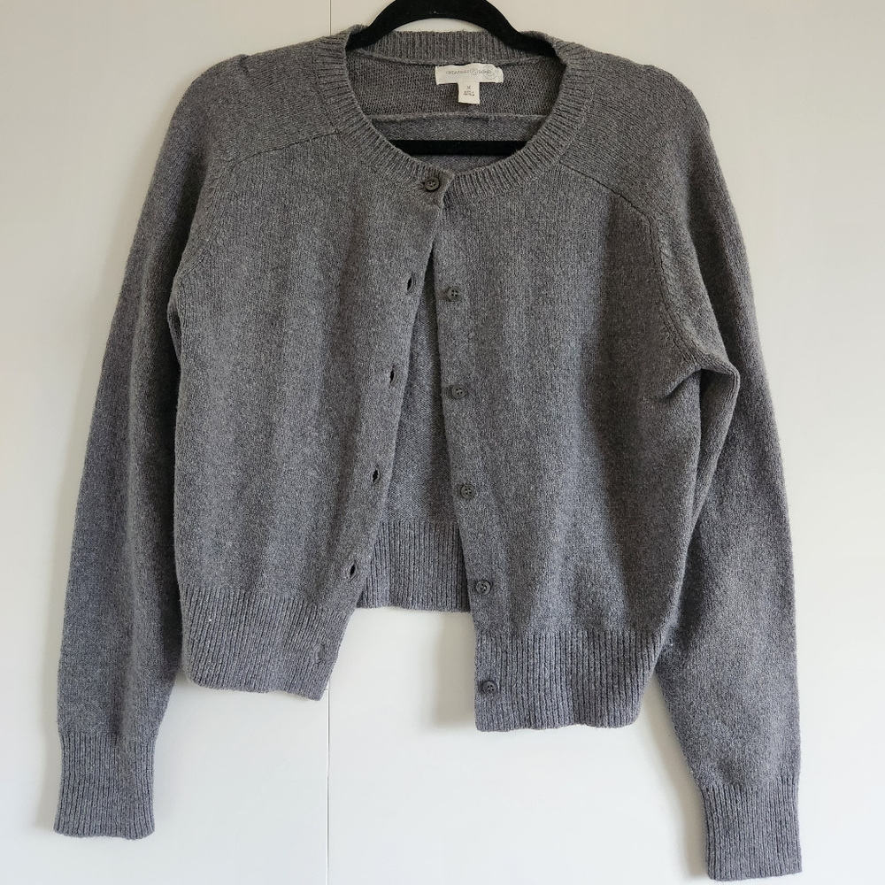 Gray Button Cardigan Womens Medium Soft Minimalist Classic Cozy Layering Sweater